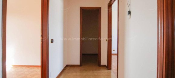 3-Zimmer Wohnung in Momo, Italy, Nr. 24652 22