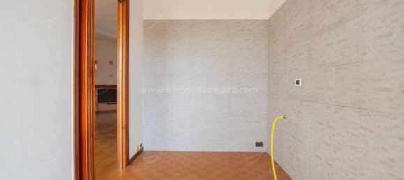 3-Zimmer Wohnung in Momo, Italy, Nr. 24652 8
