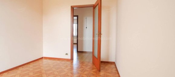 3-Zimmer Wohnung in Momo, Italy, Nr. 24652 24