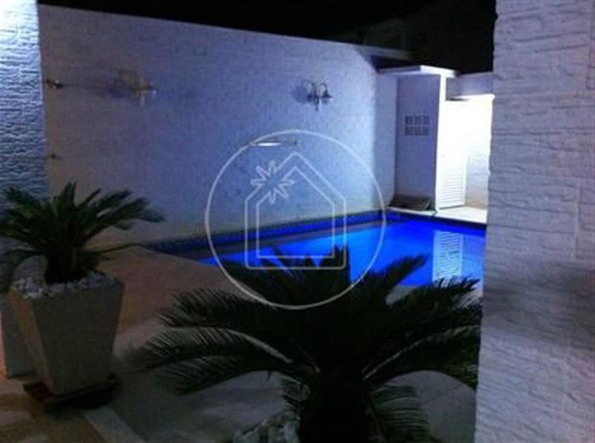 Casa de 5 dormitorios en Rio de Janeiro, Brazil No. 465174