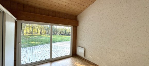 4 bedrooms House in Sainte-Helene, France No. 96659 12