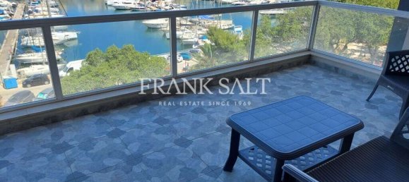 Apartamento de 3 dormitorios en Pieta, Malta No. 10056 3