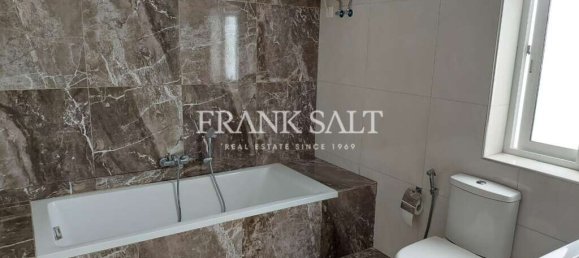 Apartamento de 3 dormitorios en Pieta, Malta No. 10056 12