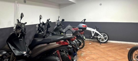 2-Zimmer Garage in Naples, Italy, Nr. 346148 5