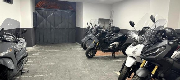 2-Zimmer Garage in Naples, Italy, Nr. 346148 10