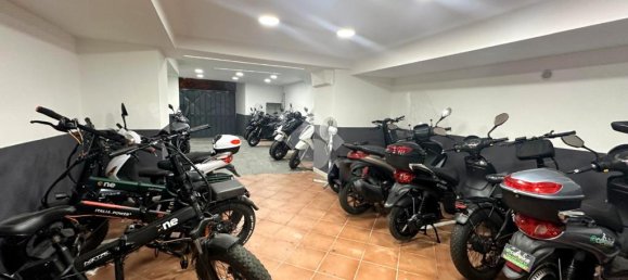 2-Zimmer Garage in Naples, Italy, Nr. 346148 6