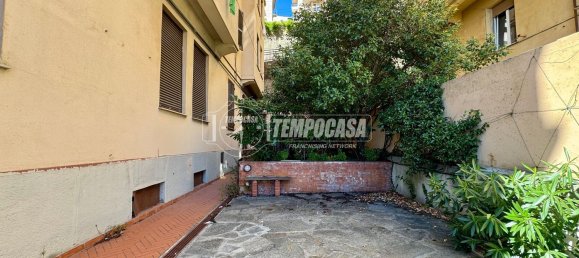 9 bedrooms Apartment in Genoa, Italy No. 316030 5