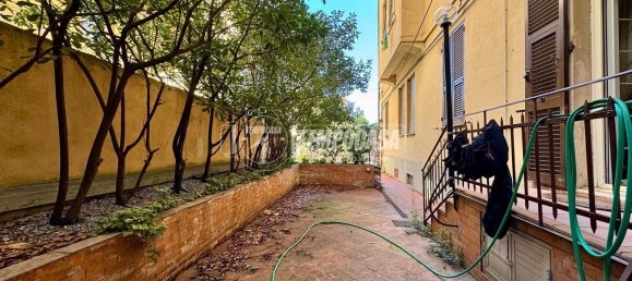 9 bedrooms Apartment in Genoa, Italy No. 316030 7