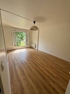 Estudio en Montmagny, France No. 333919