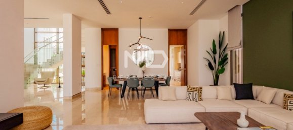 5 chambres Villa à Abu Dhabi, UAE No. 47571 57