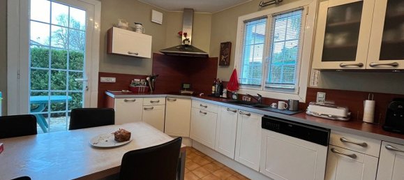 5 bedrooms House in Urrugne, France No. 319586 9