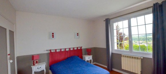 5 bedrooms House in Urrugne, France No. 319586 4