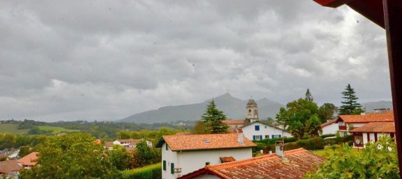 5 bedrooms House in Urrugne, France No. 319586 8