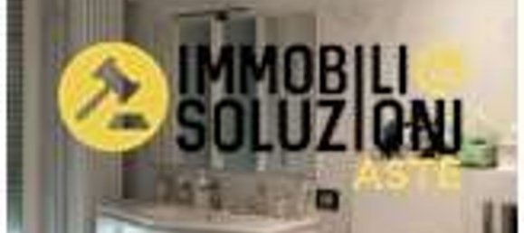 5 rooms Apartment in Bergamo, Italy No. 3444 12