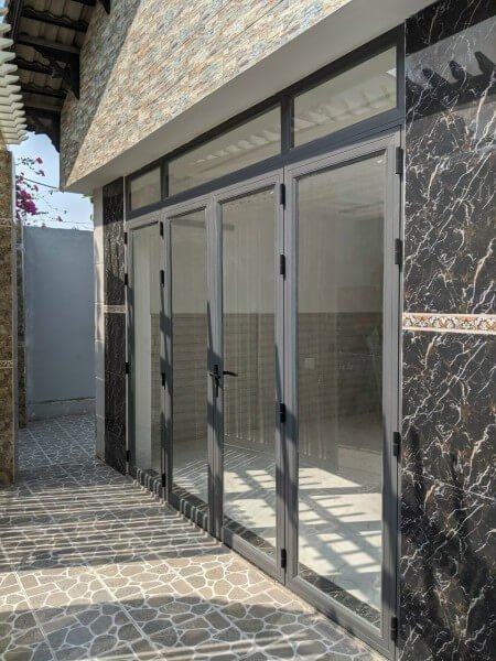 162m² House in District 7, Vietnam No. 7364