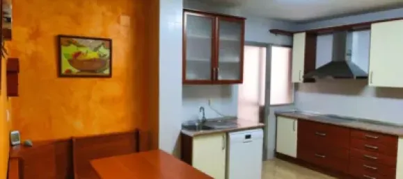 Квартира с 3 спальнями в Альбасете, Испания № 145394 2