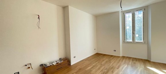 Apartamento T2 em Milan, Italy N.º 357789 2