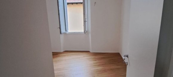 Apartamento T2 em Milan, Italy N.º 357789 9