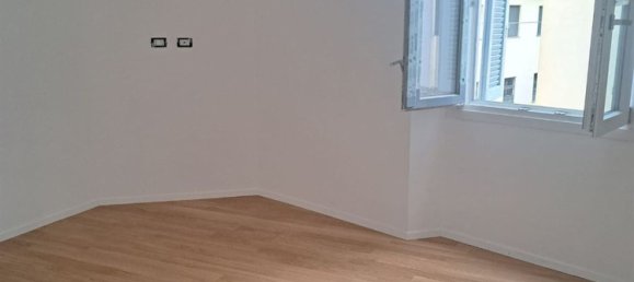 Apartamento T2 em Milan, Italy N.º 357789 8