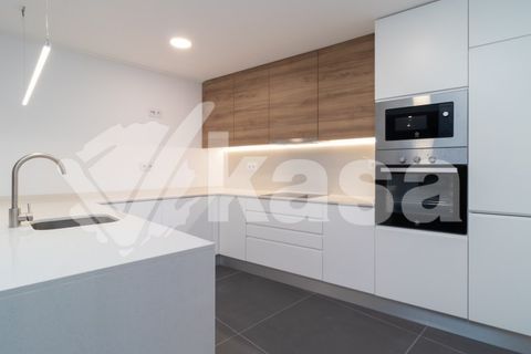 2 Schlafzimmer Haus in Barreiro, Portugal, Nr. 342875