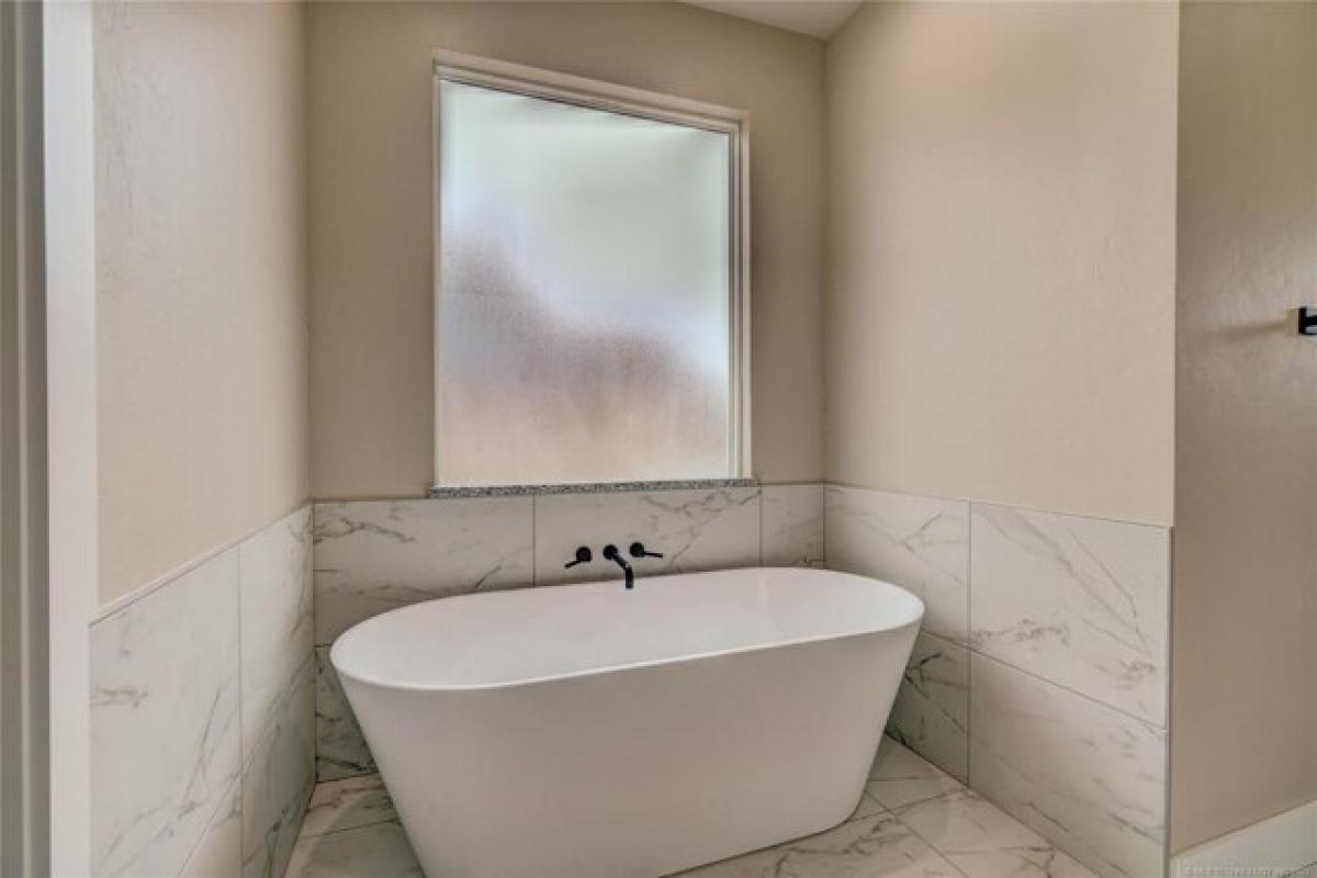 3 bedrooms House in Kingston, USA No. 398846