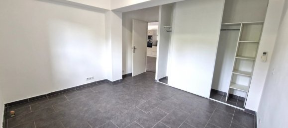 Apartamento de 2 dormitorios en Bastelicaccia, France No. 227232 6