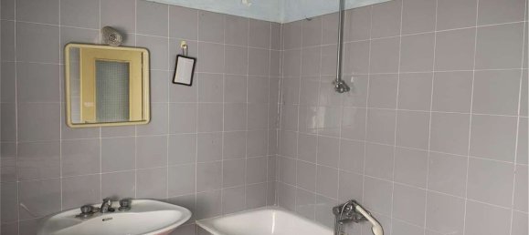 4 rooms House in Verbania, Italy No. 119129 14