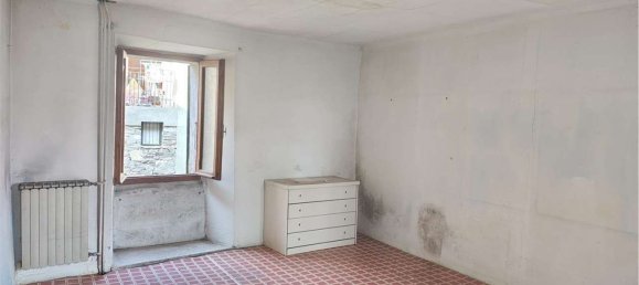 4 rooms House in Verbania, Italy No. 119129 10