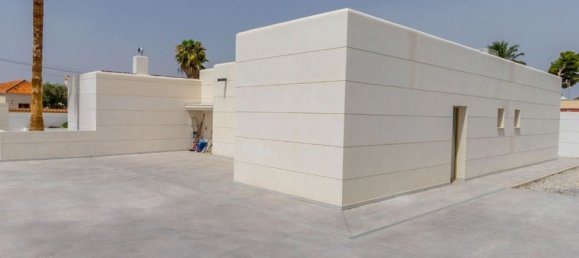 4 bedrooms Villa in Torrevieja, Spain No. 183580 9