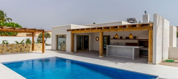 4 bedrooms Villa in Torrevieja, Spain No. 183580 19