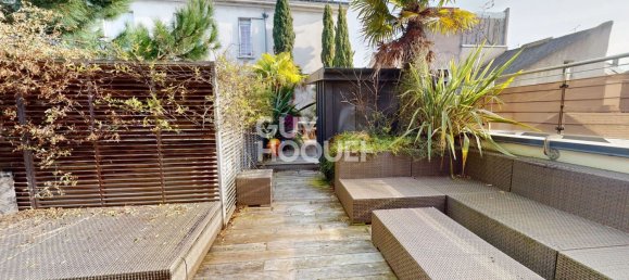 4 bedrooms House in Tours, France No. 218374 2