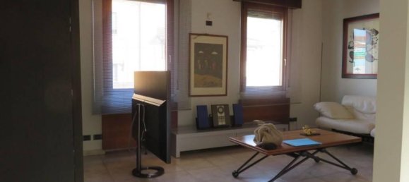 4-Zimmer Wohnung in Verona, Italy, Nr. 132471 9