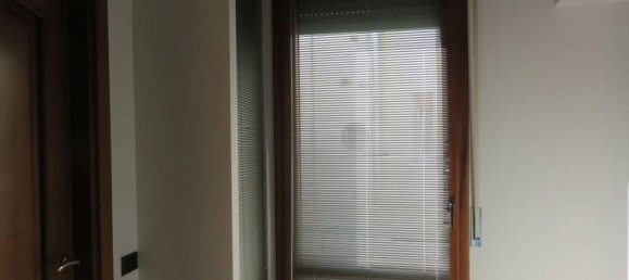 4-Zimmer Wohnung in Verona, Italy, Nr. 132471 13