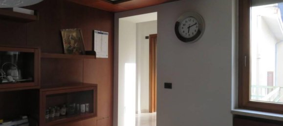 4-Zimmer Wohnung in Verona, Italy, Nr. 132471 6