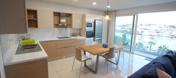 2 bedrooms Apartment in Gzira, Malta No. 9442 2