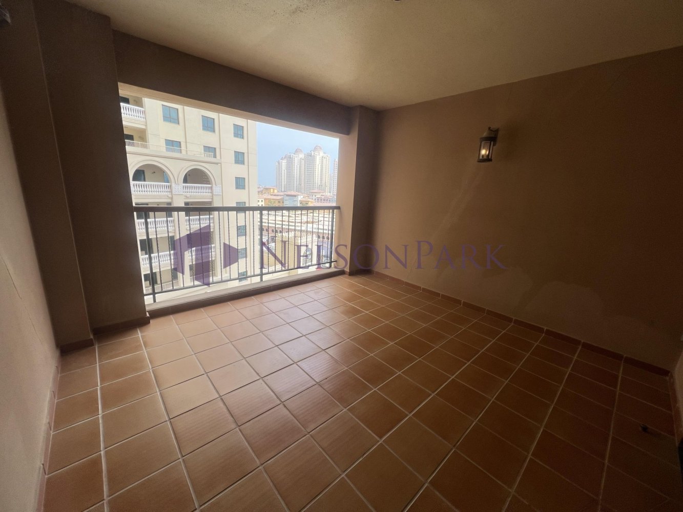 1 bedroom Apartment in Doha, Qatar No. 422