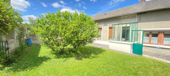 Villa de 2 dormitorios en Tricot, France No. 228246 8