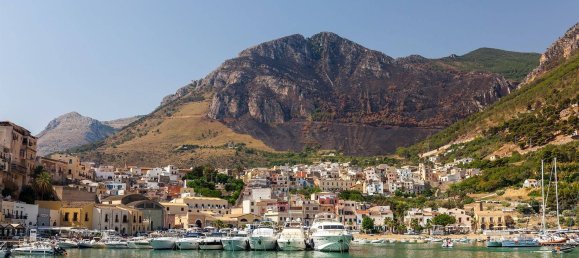 6 rooms House in Castellammare del Golfo, Italy No. 258721 2