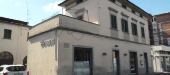 11 rooms Commercial property in Santa Croce sull'Arno, Italy No. 295067 3