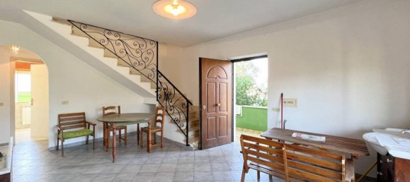 6 rooms Villa in Nettuno, Italy No. 156176 4