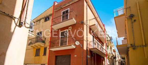 2 Schlafzimmer Haus in Ragusa, Italy, Nr. 129712 2