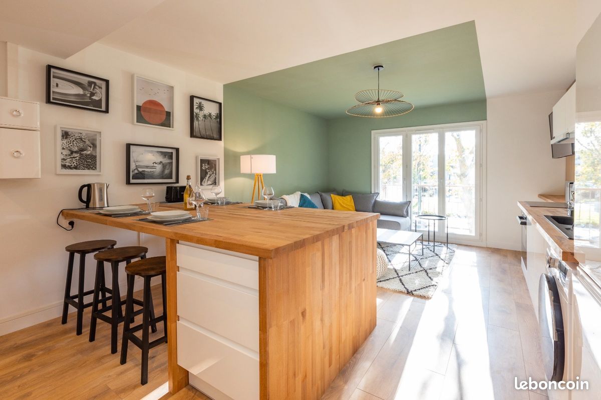 7 rooms Building in Le Havre, France No. 359414