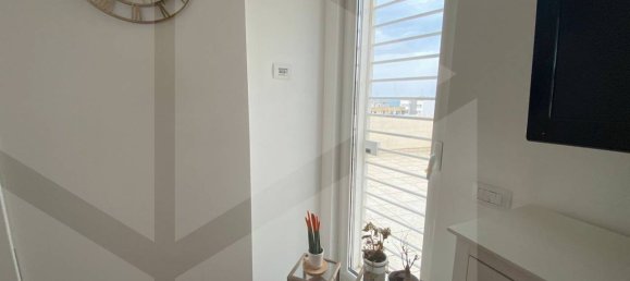 Квартира с 3 комнатами в Бари, Италия № 33877 7