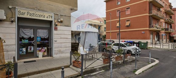 71m² Commercial property in Rome, Italy No. 107746 3