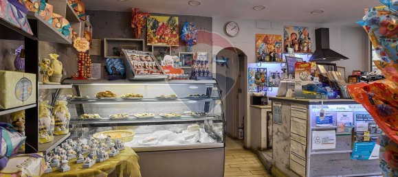 71m² Commercial property in Rome, Italy No. 107746 7