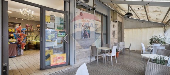 71m² Commercial property in Rome, Italy No. 107746 19