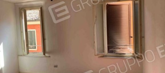 3 rooms Apartment in Ferrara, Italy No. 25077 6