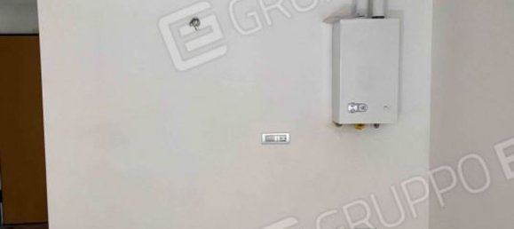 3 rooms Apartment in Ferrara, Italy No. 25077 10