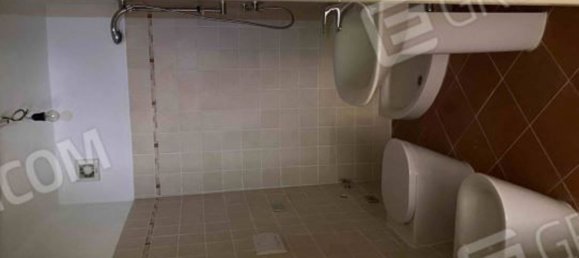 3 rooms Apartment in Ferrara, Italy No. 25077 11