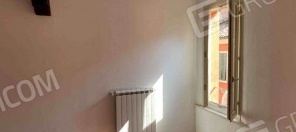 3 rooms Apartment in Ferrara, Italy No. 25077 7